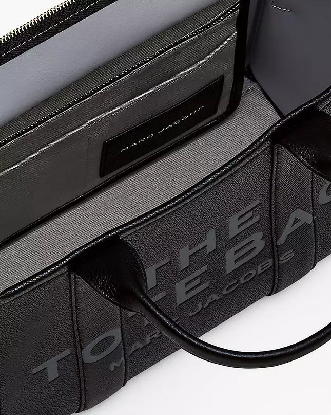 THE LEATHER MEDIUM TOTE BAG