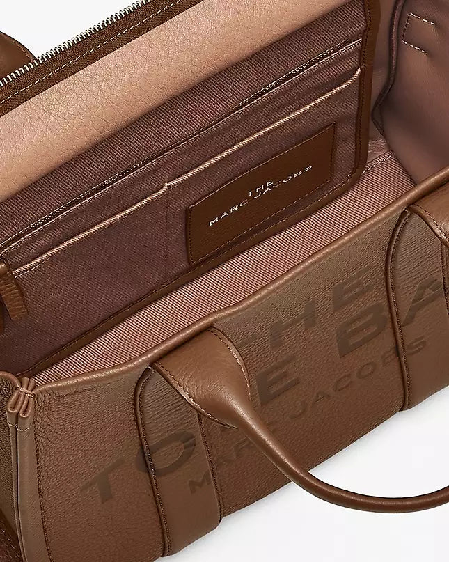 THE LEATHER MEDIUM TOTE BAG